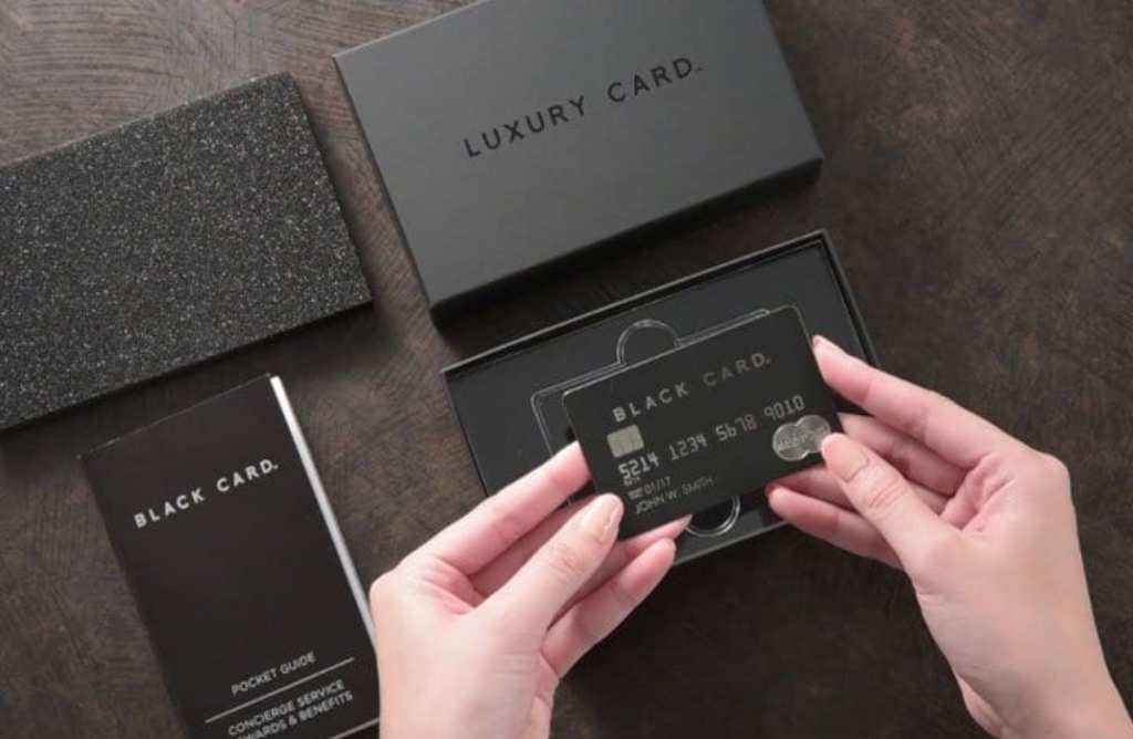 Thẻ tín dụng black card 